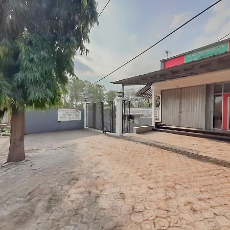 Wisma Asri Syariah Majalengka Redpartner Dawuhan Exterior foto